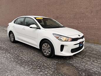 White Kia Rio Sedan 2018