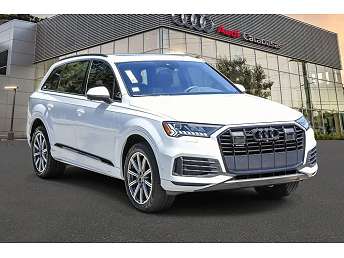 2023 Audi Q7 Premium Plus 