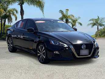 2022 Nissan Altima SR 
