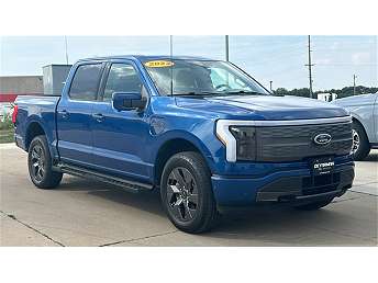 2022 Ford F-150 Lightning Lariat 
