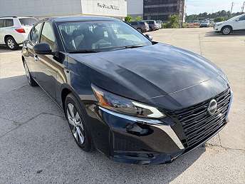 2025 Nissan Altima S 