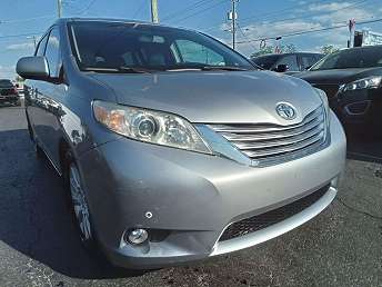 Silver Toyota Sienna Limited 2011