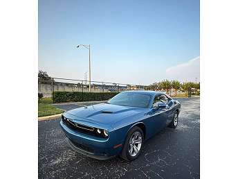 2022 Dodge Challenger SXT 