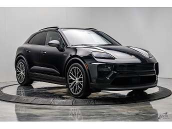 2025 Porsche Macan 4 