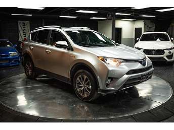 2016 Toyota RAV4 XLE 
