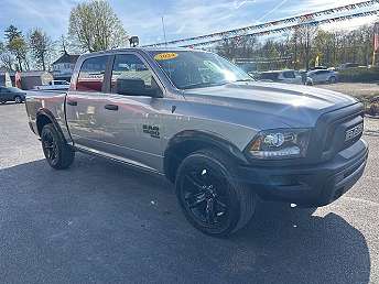 2024 Ram 1500 SLT 