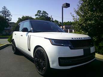 2023 Land Rover Range Rover SE 