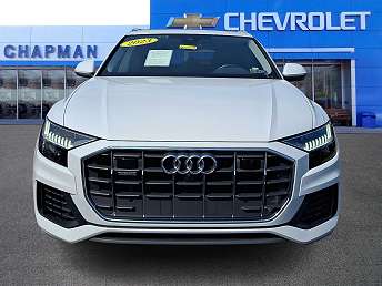 2023 Audi Q8 Premium Plus 