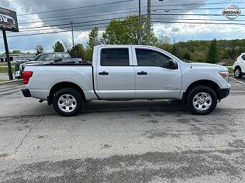 2018 Nissan Titan  