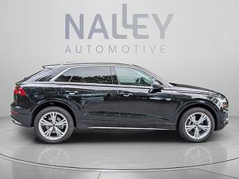 2023 Audi Q8 Premium Plus 