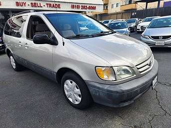 2003 Toyota Sienna LE 