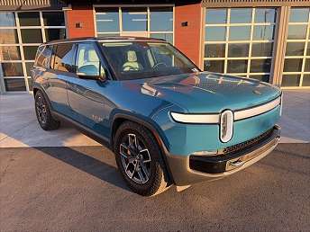 2023 Rivian R1S Adventure 