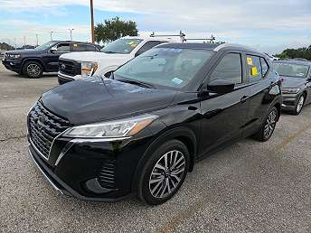 2022 Nissan Kicks SV 