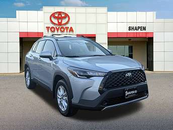2024 Toyota Corolla Cross LE 