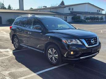 2019 Nissan Pathfinder SV 