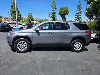 2021 Chevrolet Traverse LT 