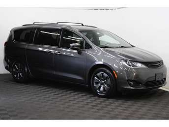 2019 Chrysler Pacifica Touring-L 