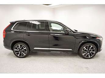 2023 Volvo XC90 B6 Plus 