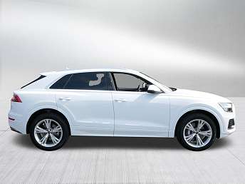 2023 Audi Q8 Premium 