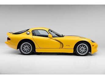 Yellow Viper Coupe 2001