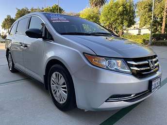 Used 2015 Honda Odyssey LX for Sale Near Me - CARFAX