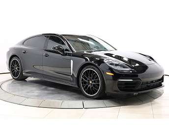 2022 Porsche Panamera 4 