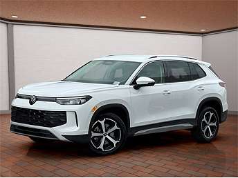 2025 Volkswagen Tiguan SE 