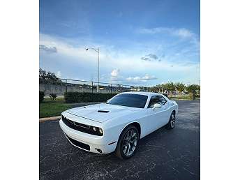 2020 Dodge Challenger SXT 