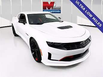 White Chevrolet Camaro LT1 2023