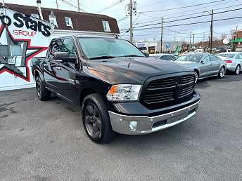 2017 Ram 1500 SLT 