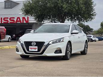 2021 Nissan Altima SL 