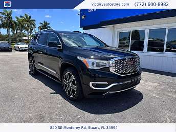 2017 GMC Acadia Denali 