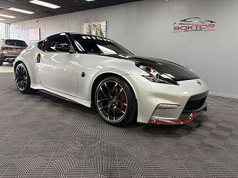 Used 2017 Nissan Z for Sale Near Me - CARFAX