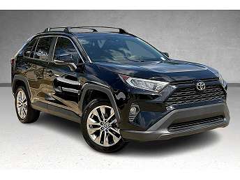 2021 Toyota RAV4 XLE 