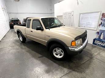 Beige Ford Ranger XLT 2001