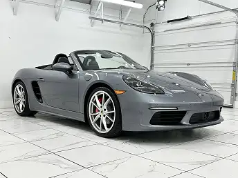 2025 Porsche 718 Boxster S
