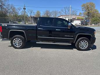 2017 GMC Sierra 2500HD Denali 