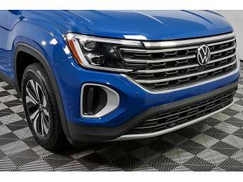 2025 Volkswagen Atlas SE 
