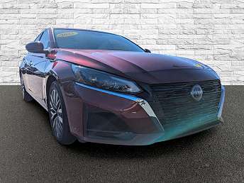 2023 Nissan Altima SV 