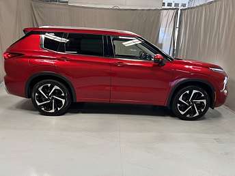 2023 Mitsubishi Outlander SEL 