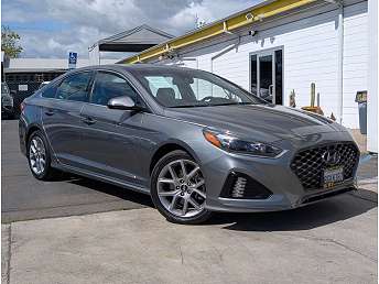 Gray Hyundai Sonata Sedan 2019