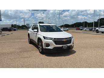 2023 Chevrolet Traverse LT 