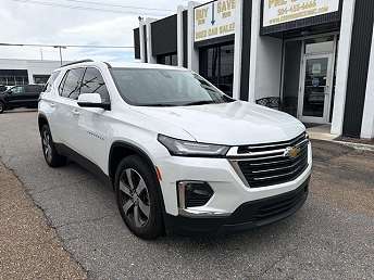 2023 Chevrolet Traverse LT 