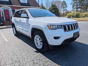 2022 Jeep Grand Cherokee Laredo 