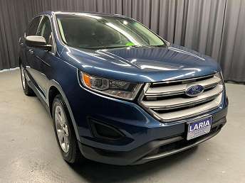 Blue Ford Edge SE 2017