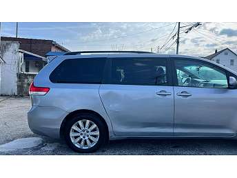 Silver Toyota Sienna LE 2012