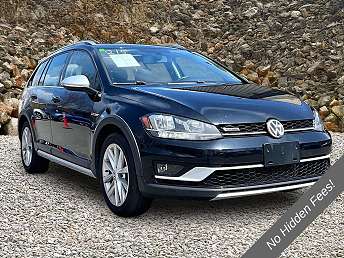 2018 Volkswagen Golf SE 