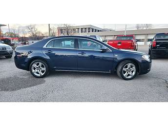 Blue Malibu Sedan 2008