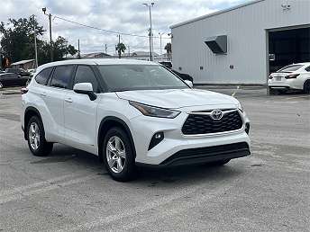 2023 Toyota Highlander LE 