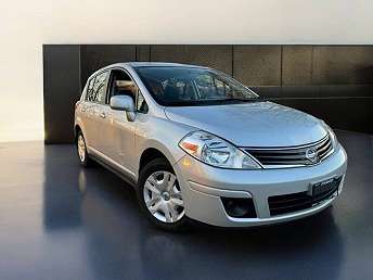 2010 Nissan Versa S 